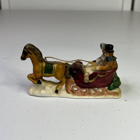 Christmas Village Miniature Horse & Carriage Figurine, Victorian-Style Couple - Picture 3 of 8